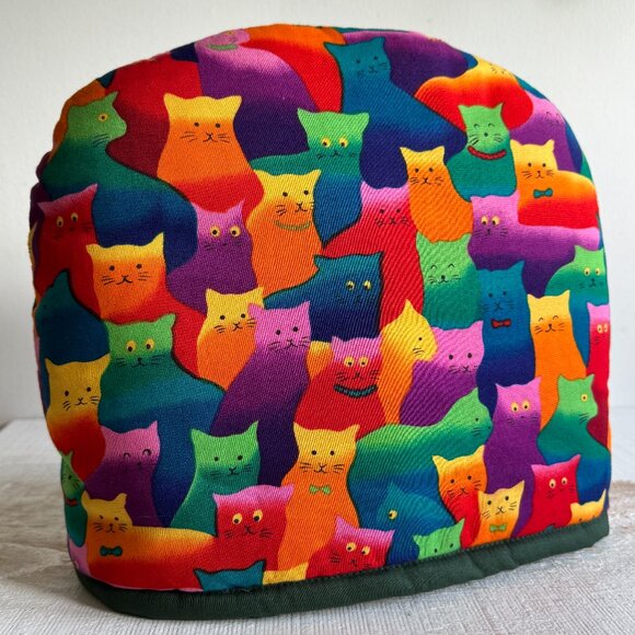 Honeysuckle Cottage Sales Vintage Cat Tea Kettle Cover - Made in Canada - Picture 4 of 11